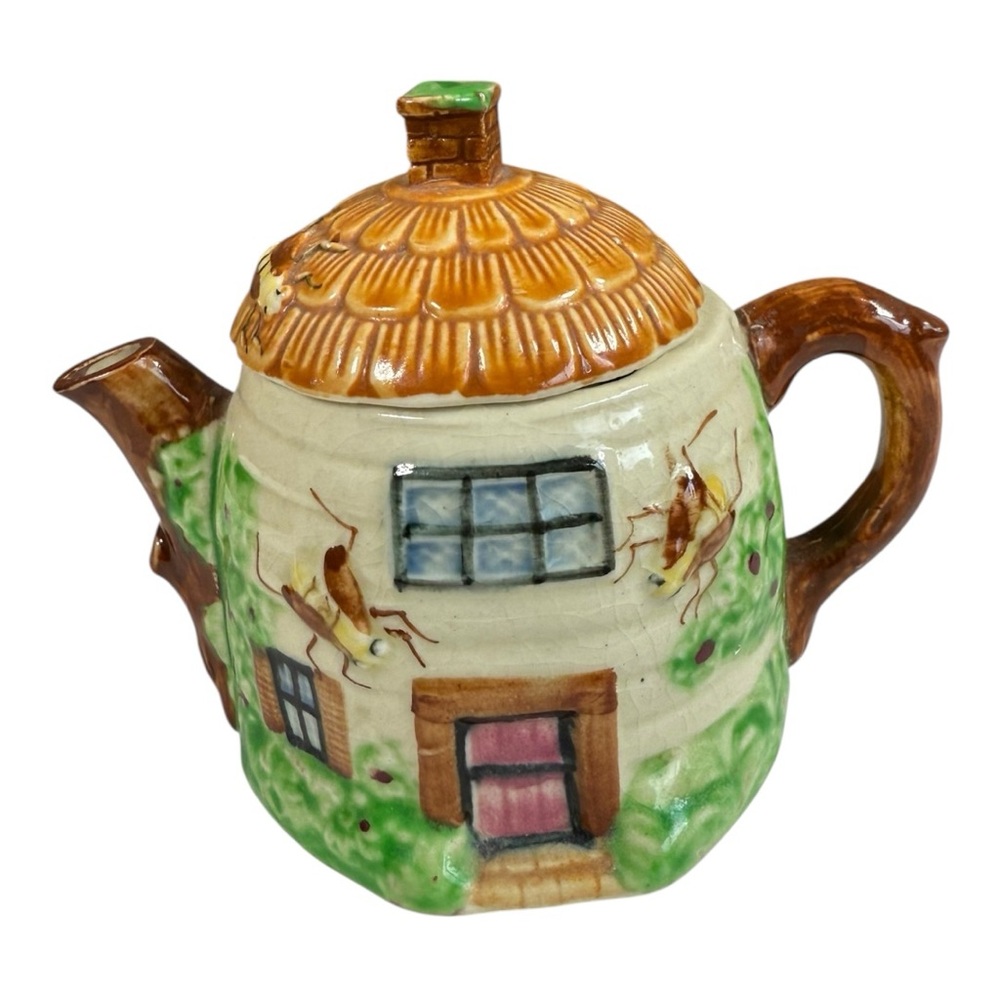 Vintage Ceramic Teapot with Thatched‎ Roof